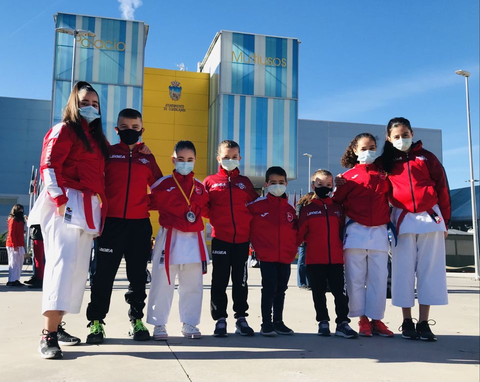 Gran actuación navarra en la 2ª fase de la Liga Masculina y Liga Iberdrola de Kárate Infantil